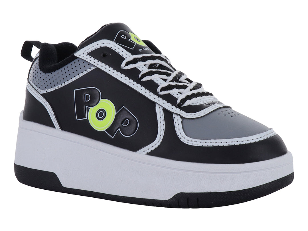Tenis Heelys en colores negro, gris y amarillo con suela de plataforma blanca y negra.