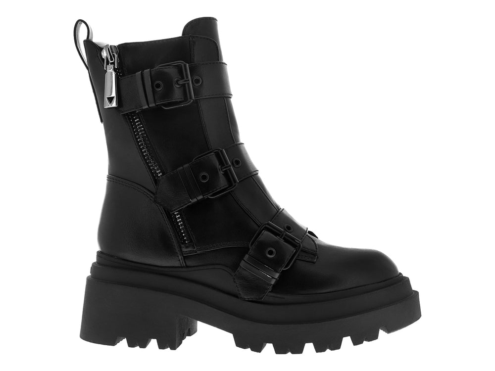 Bota negra de plataforma con hebillas decorativas y cierre lateral.