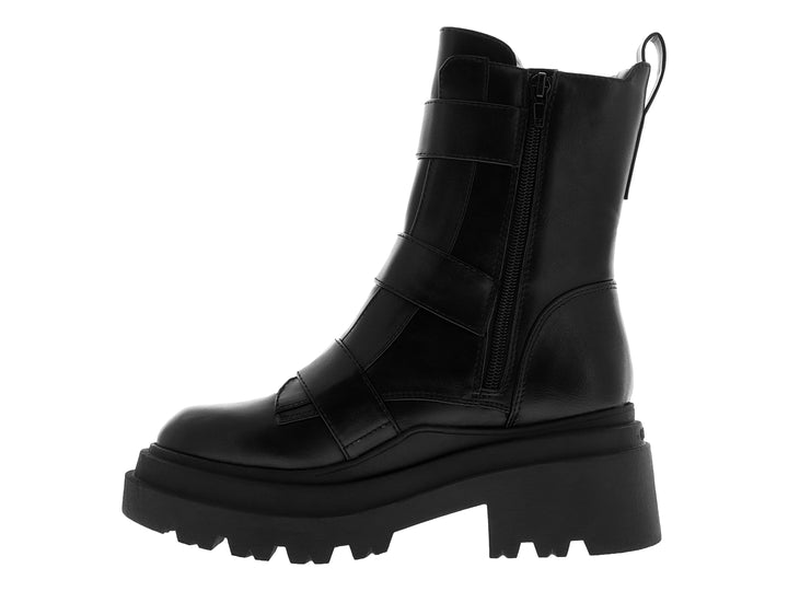 Bota negra de plataforma con hebillas decorativas y cierre lateral.