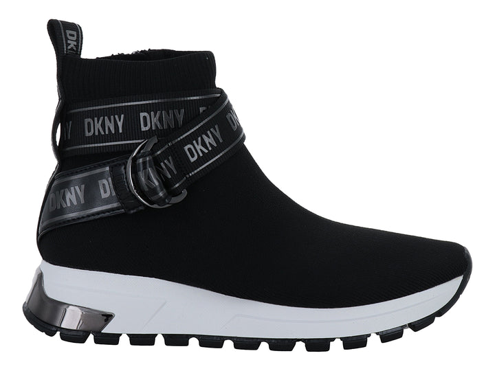 Tenis negros tipo calcetín DKNY con suela blanca y correa decorativa negra.