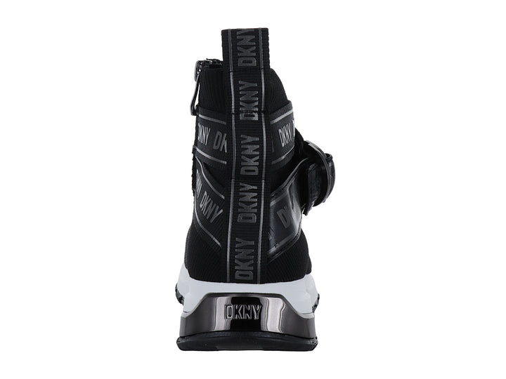 Tenis negros tipo calcetín DKNY con suela blanca y correa decorativa negra.
