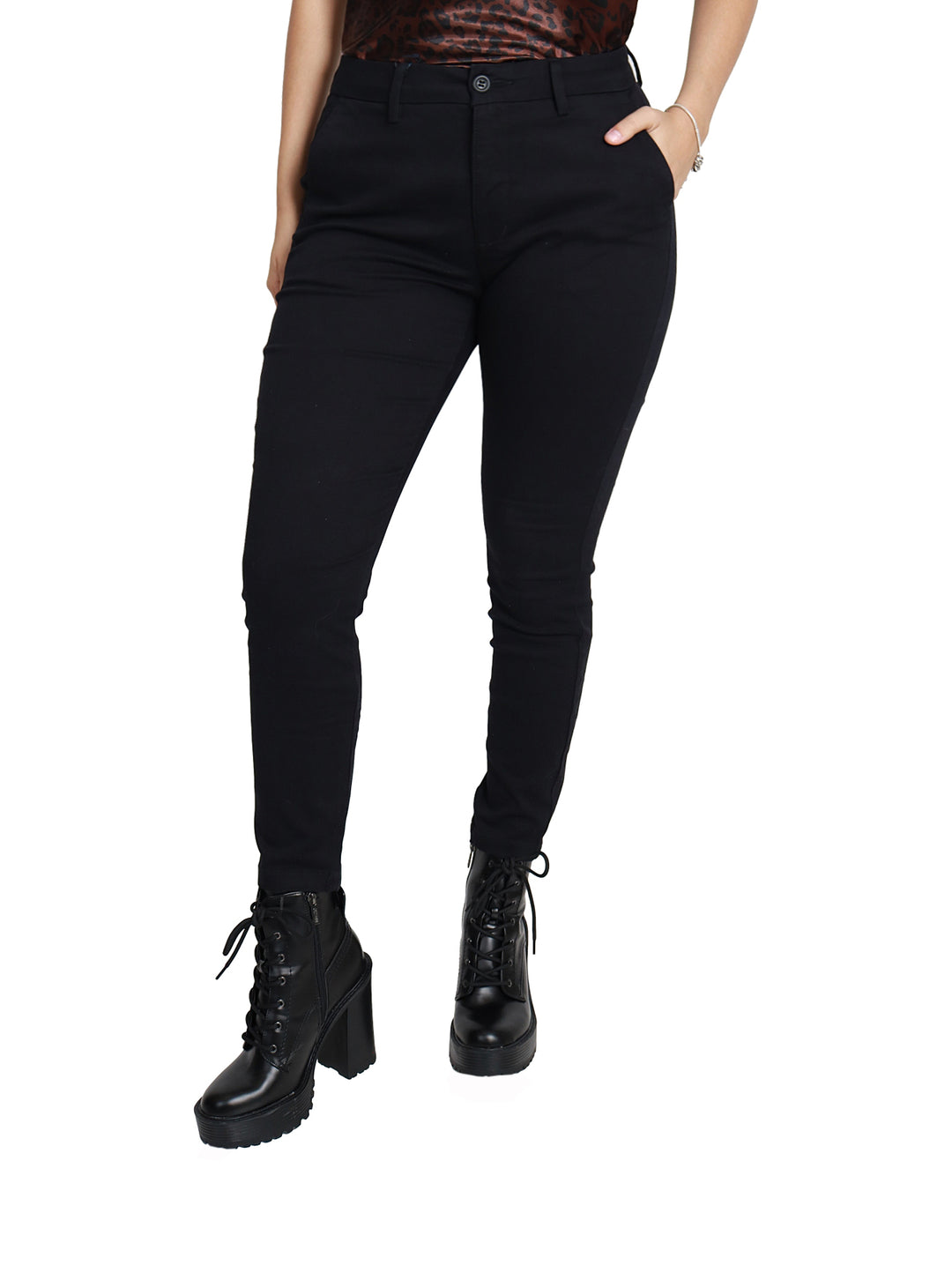 Pantalón Dockers Weekend Skinny Chino Negro para Mujer