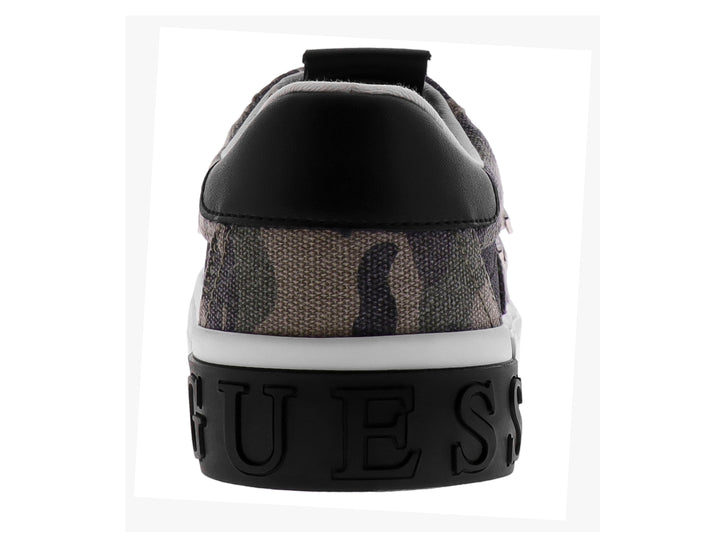 Tenis Guess color negro con suela blanca de plataforma y detalles en rosa.