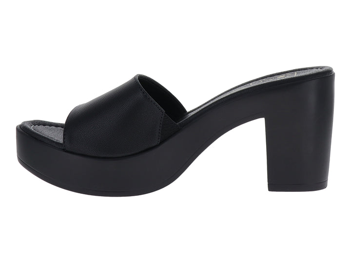 Sandalia de plataforma color negro con tacón grueso y banda frontal ancha para mujer.
