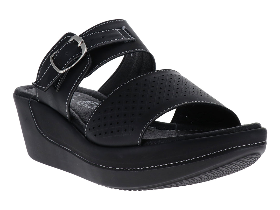Sandalias negras de plataforma para mujer con correa ajustable y detalles perforados.