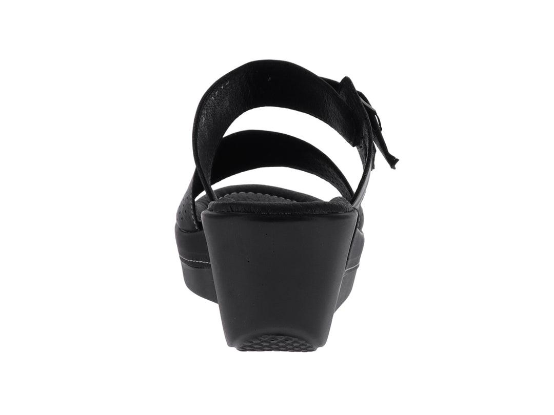 Sandalias negras de plataforma para mujer con correa ajustable y detalles perforados.