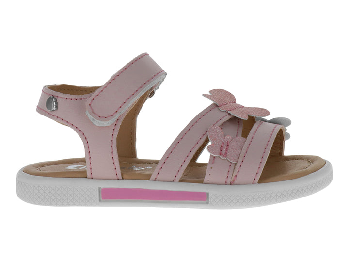 Sandalia rosa para niña con adornos de mariposa y suela blanca.