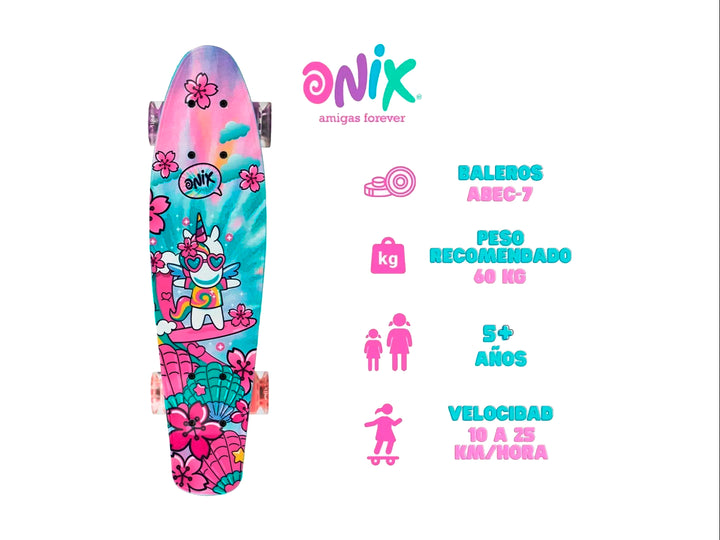 Patineta Onix con diseño multicolor tie dye y ruedas transparentes en tonos rosa y amarillo.