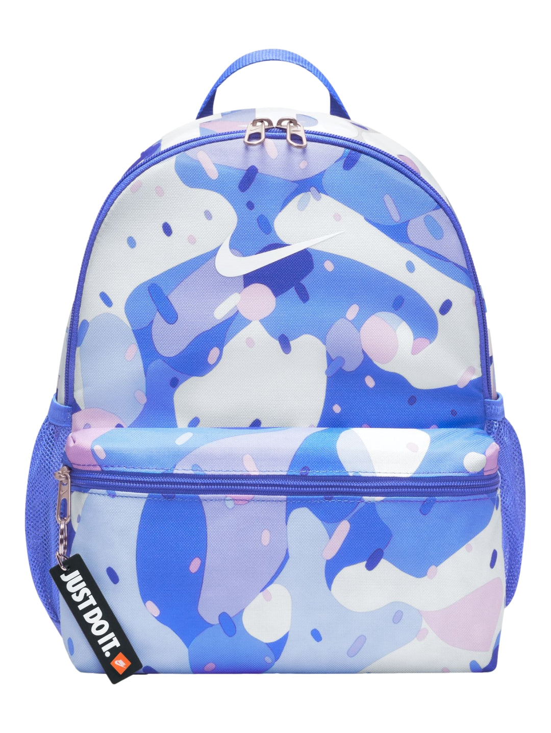 Mochila pequeña Nike con estampado abstracto en tonos azul, blanco y morado claro.