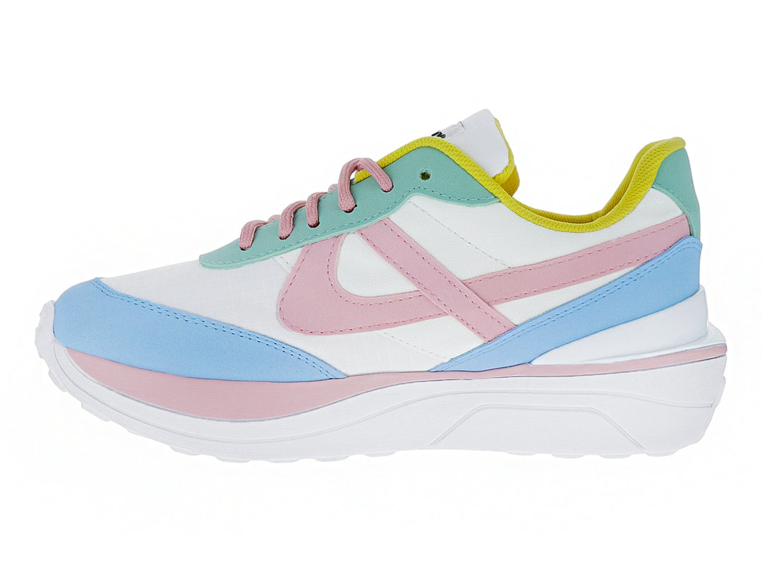Tenis PANAM en color blanco con detalles en celeste, rosa y verde menta, con suela blanca gruesa.