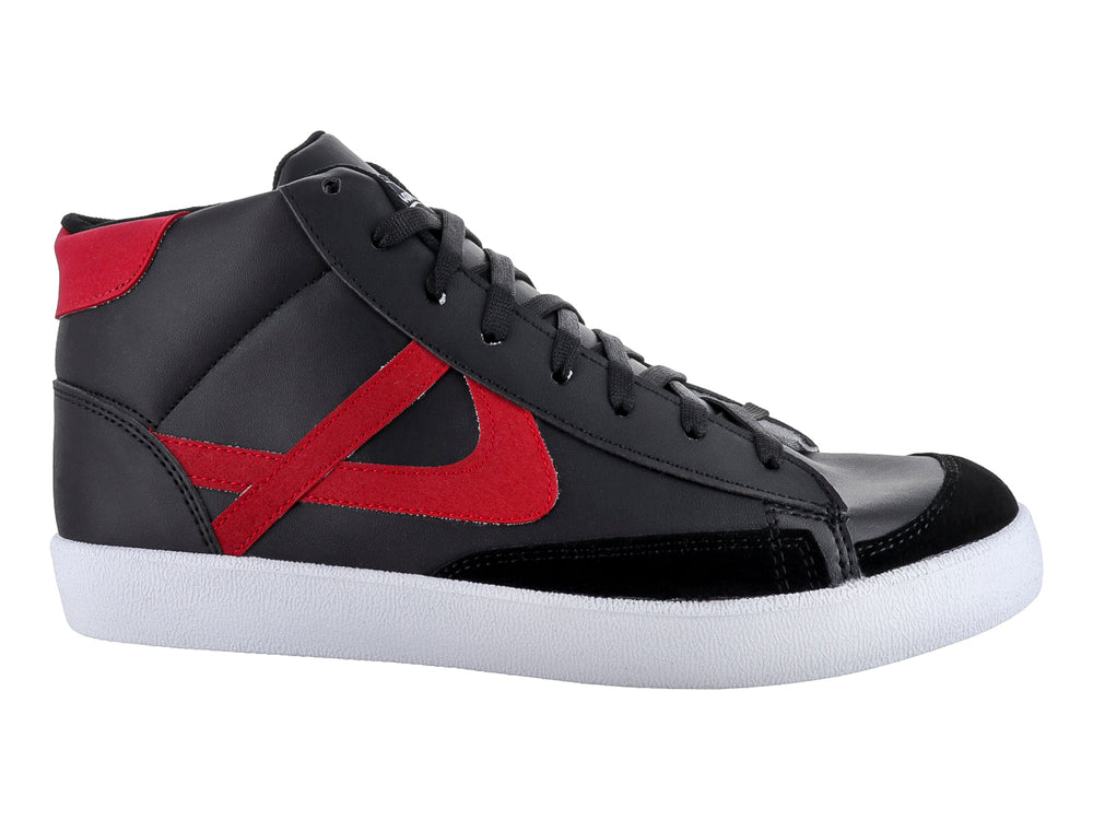 Tenis infantiles Panam color negro con detalles en rojo y suela blanca.