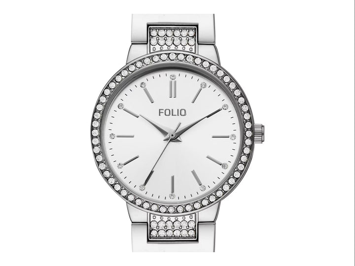 Set de 5 piezas Folio en color plata que incluye un reloj analógico y cuatro pulseras decoradas con cristales.