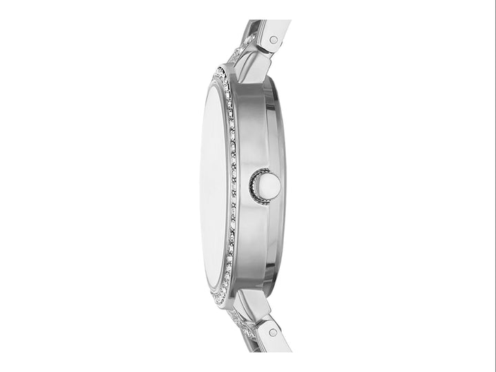 Set de 5 piezas Folio en color plata que incluye un reloj analógico y cuatro pulseras decoradas con cristales.