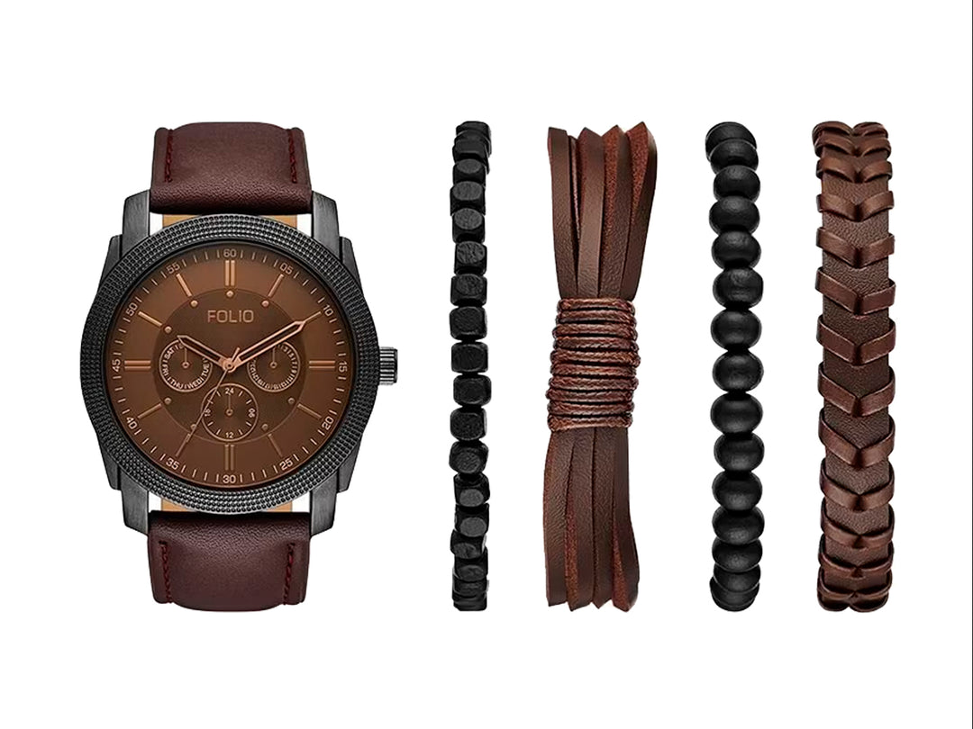 Set de 5 piezas para hombre que incluye un reloj color café con correa de piel y cuatro pulseras coordinadas.