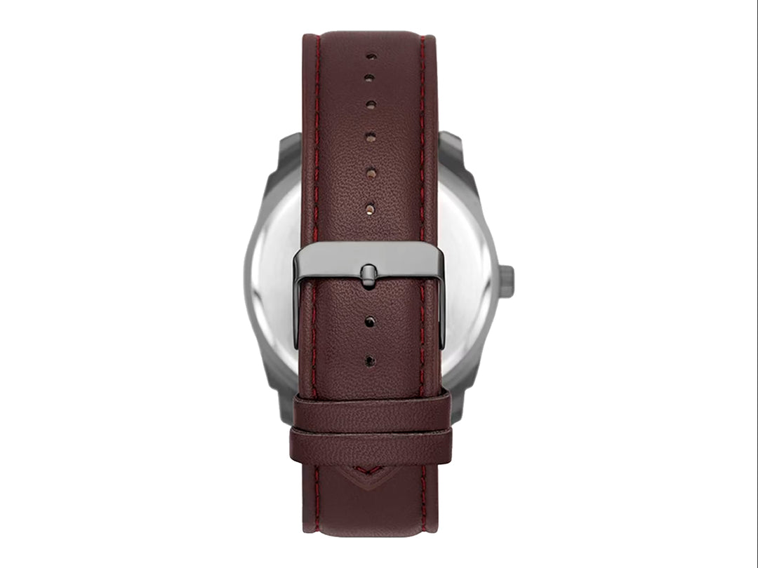 Set de 5 piezas para hombre que incluye un reloj color café con correa de piel y cuatro pulseras coordinadas.