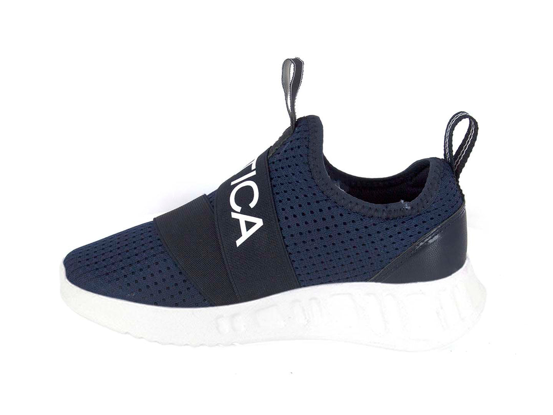 Tenis Nautica para niño en color azul marino con suela blanca y diseño slip-on.