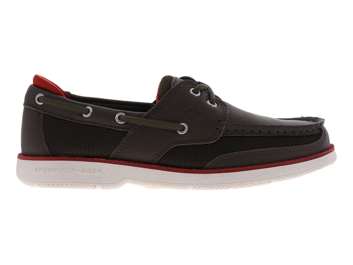 Zapato Sperry modelo Surveyor en color oliva con suela blanca y detalles rojos en el interior.