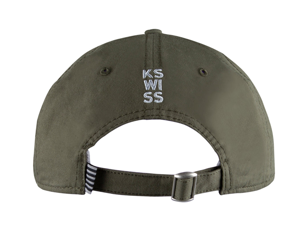 Gorra de béisbol K-Swiss en color olive con logotipo frontal y el año 1966 bordado en el lateral.