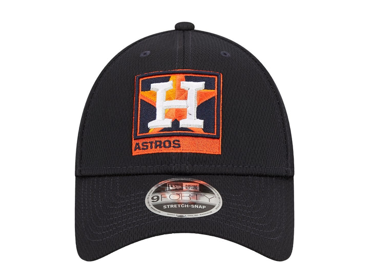 Gorra de béisbol New Era color azul marino con logo bordado de los Houston Astros en el frente.