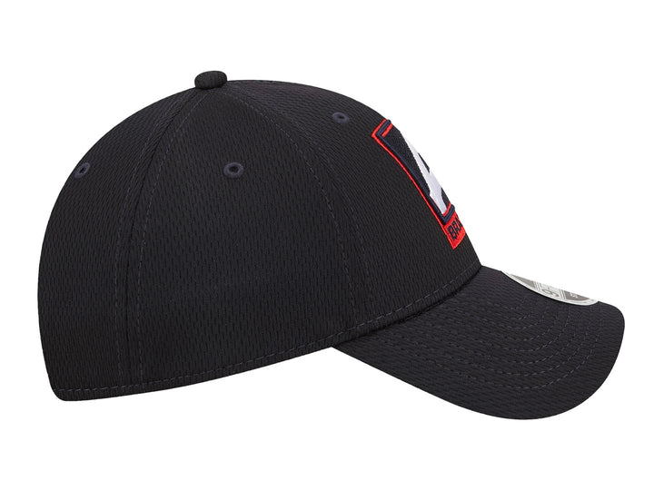 Gorra New Era color navy con logotipo frontal de los Atlanta Braves en blanco y rojo.