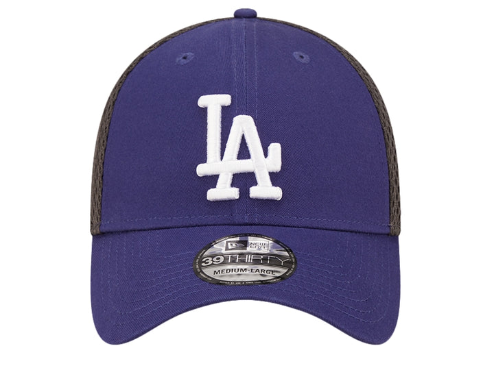 Gorra New Era de los Dodgers de Los Ángeles en color azul oscuro con panel trasero de malla gris y logo blanco frontal.