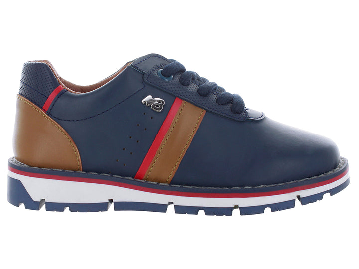 Tenis para niño color azul marino con detalles en café y rojo y suela blanca.