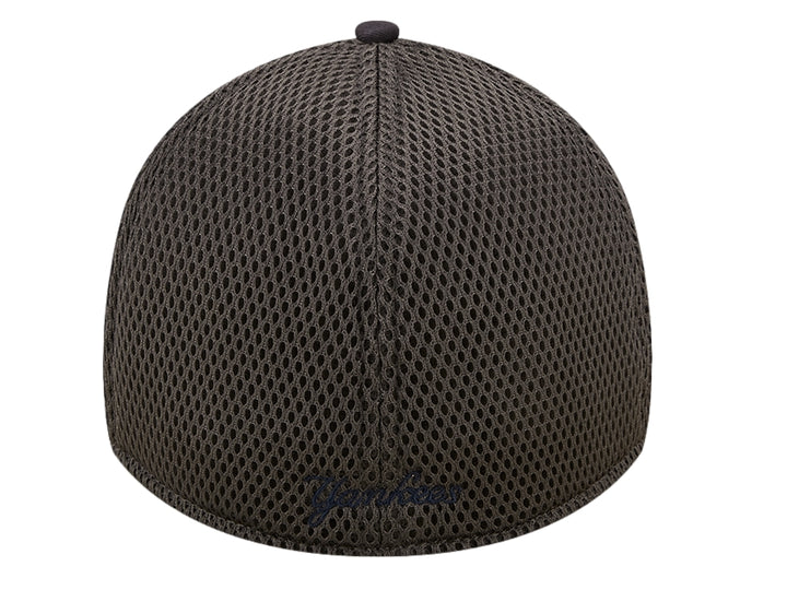 Gorra de béisbol New Era color navy con logo de New York Yankees en blanco y parte trasera de malla.