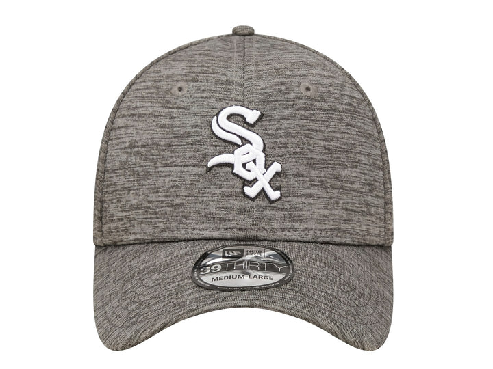 Gorra de béisbol New Era color gris jaspeado con logotipo bordado en blanco al frente.