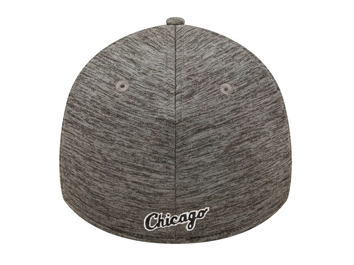 Gorra de béisbol New Era color gris jaspeado con logotipo bordado en blanco al frente.