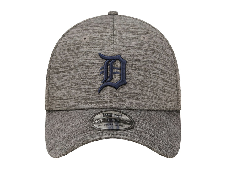 Gorra de béisbol New Era color gris jaspeado con logo bordado en azul marino al frente.