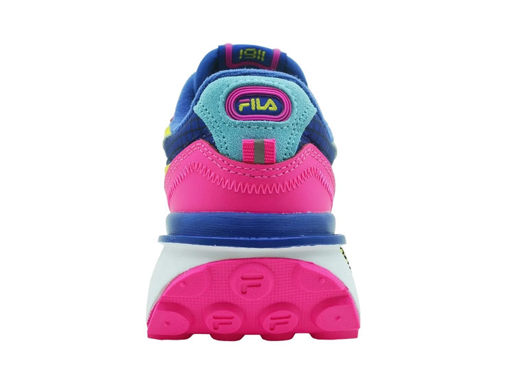 Tenis deportivos FILA en colores azul, amarillo y rosa con suela blanca y detalles neón.