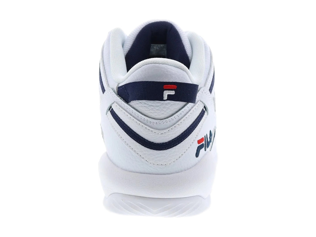 Tenis FILA Stackhouse Spaghetti blancos con detalles en azul marino para hombre.