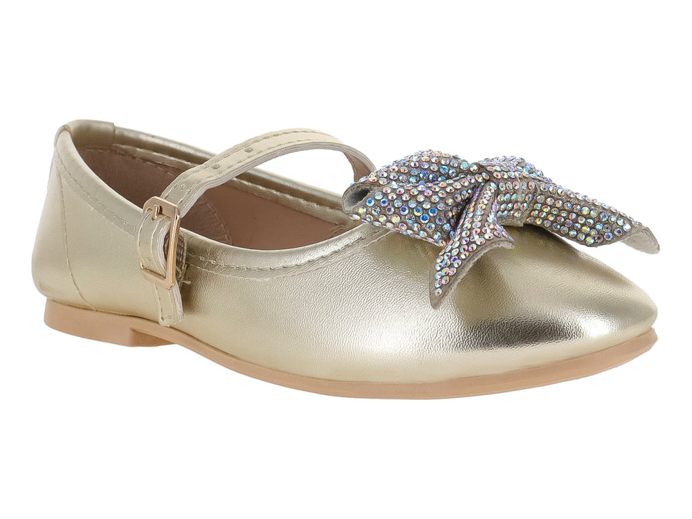 Zapato plano color oro metálico para niña con correa, hebilla y moño decorativo con brillos en la punta.