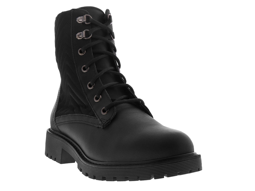 Botín casual color negro para mujer con cordones y suela track.