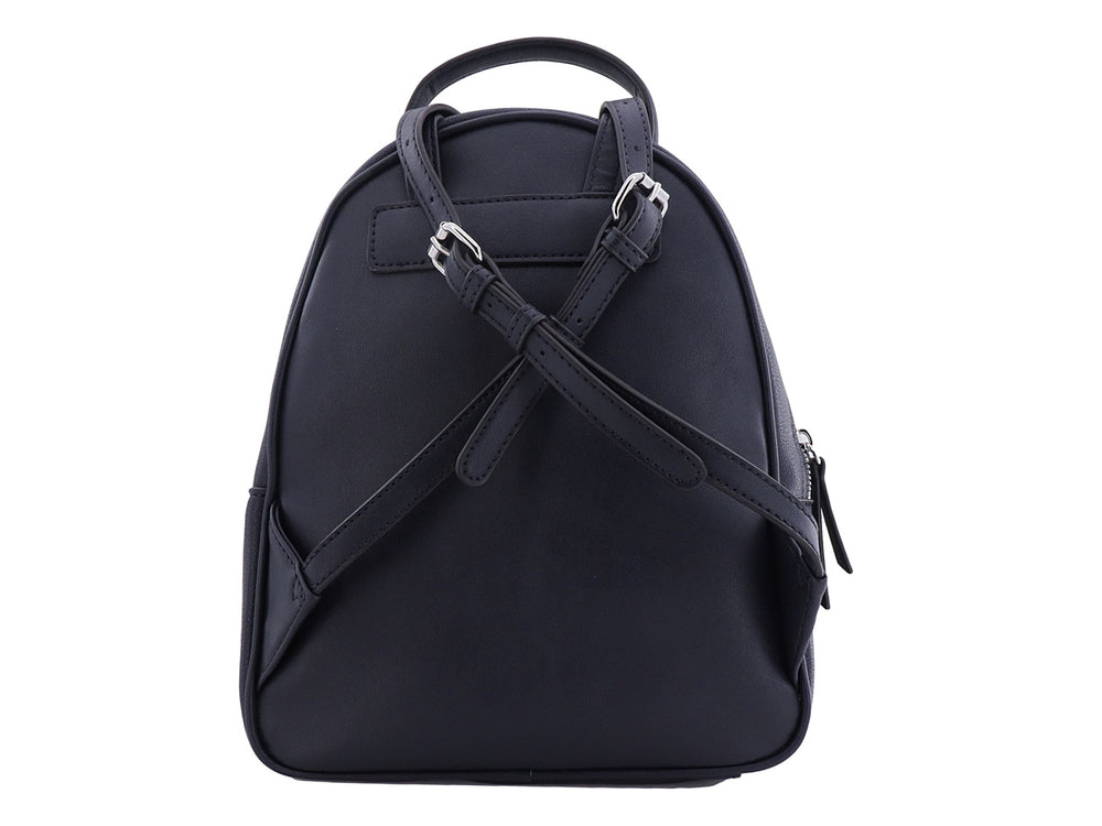 Mochila negra de Nine West en cuero sintético con asa superior y bolsillo frontal con cierre.