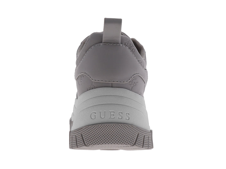 Tenis Guess GW Bria en color azul grisáceo con suela de plataforma gruesa y detalles grabados.