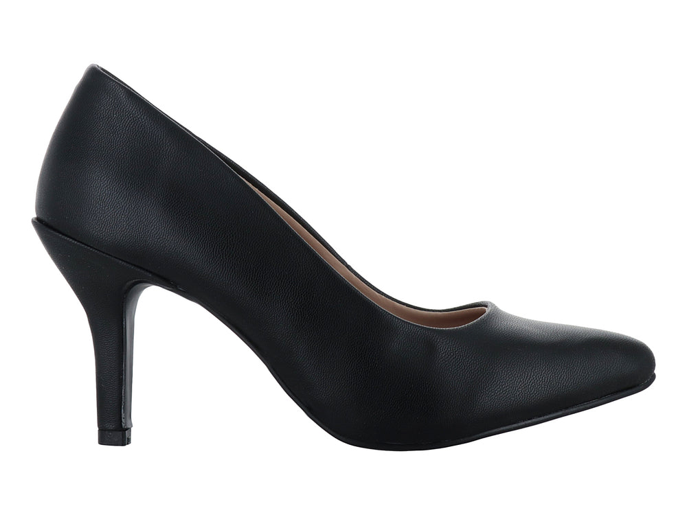 Zapato de tacón alto color negro con acabado en piel granulada y punta redondeada.