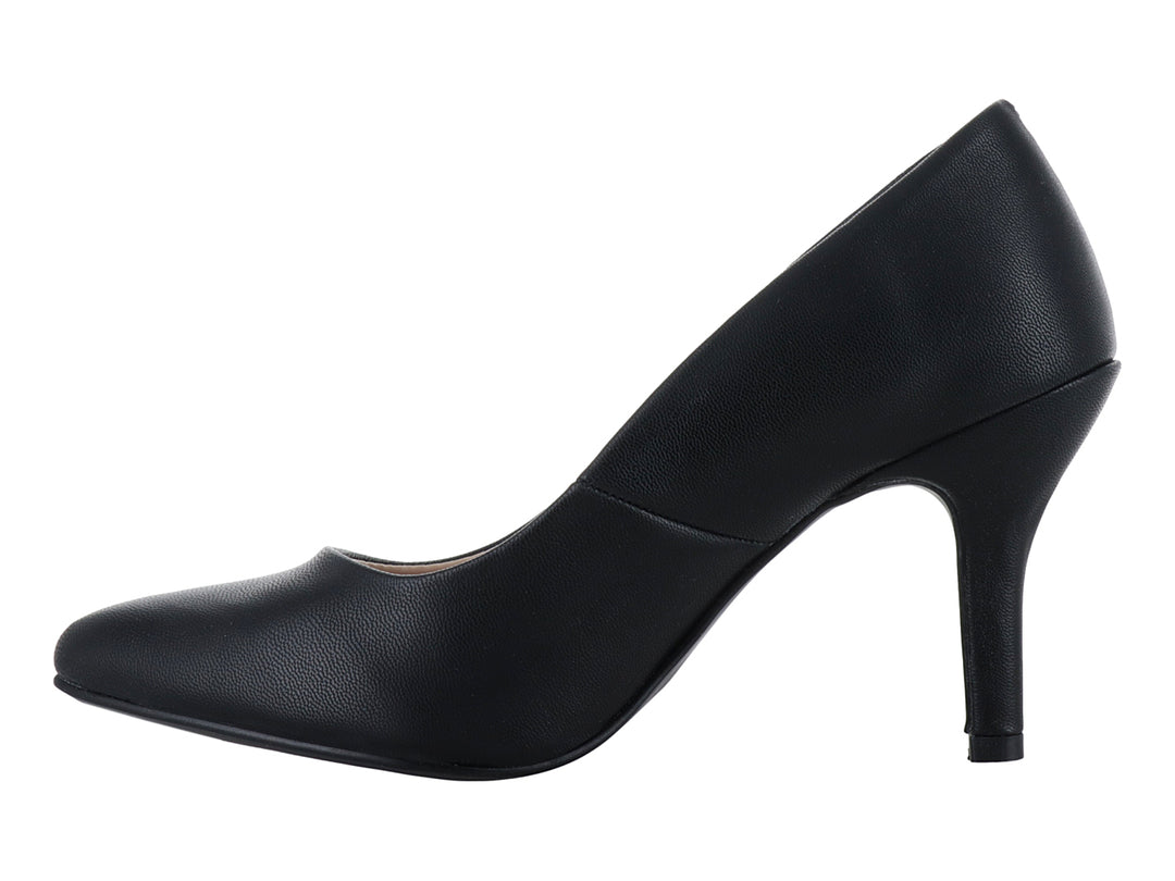 Zapato de tacón alto color negro con acabado en piel granulada y punta redondeada.