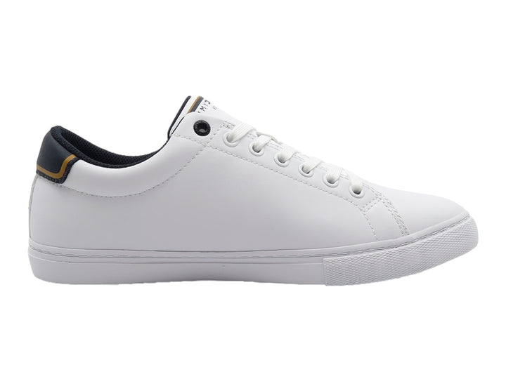 Tenis blancos de corte bajo con detalles en azul marino y dorado en el talón y la lengüeta.
