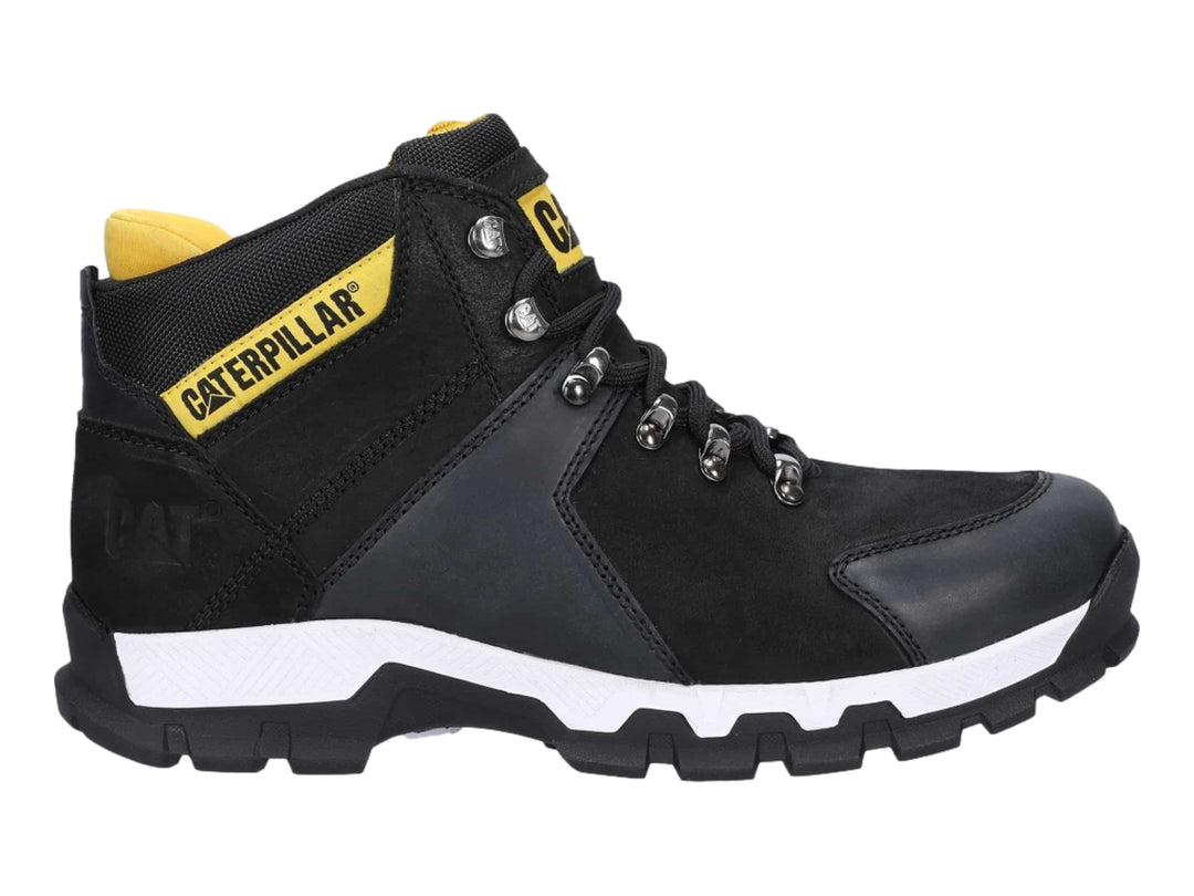 Bota industrial Caterpillar color negro con suela blanca y detalles amarillos.