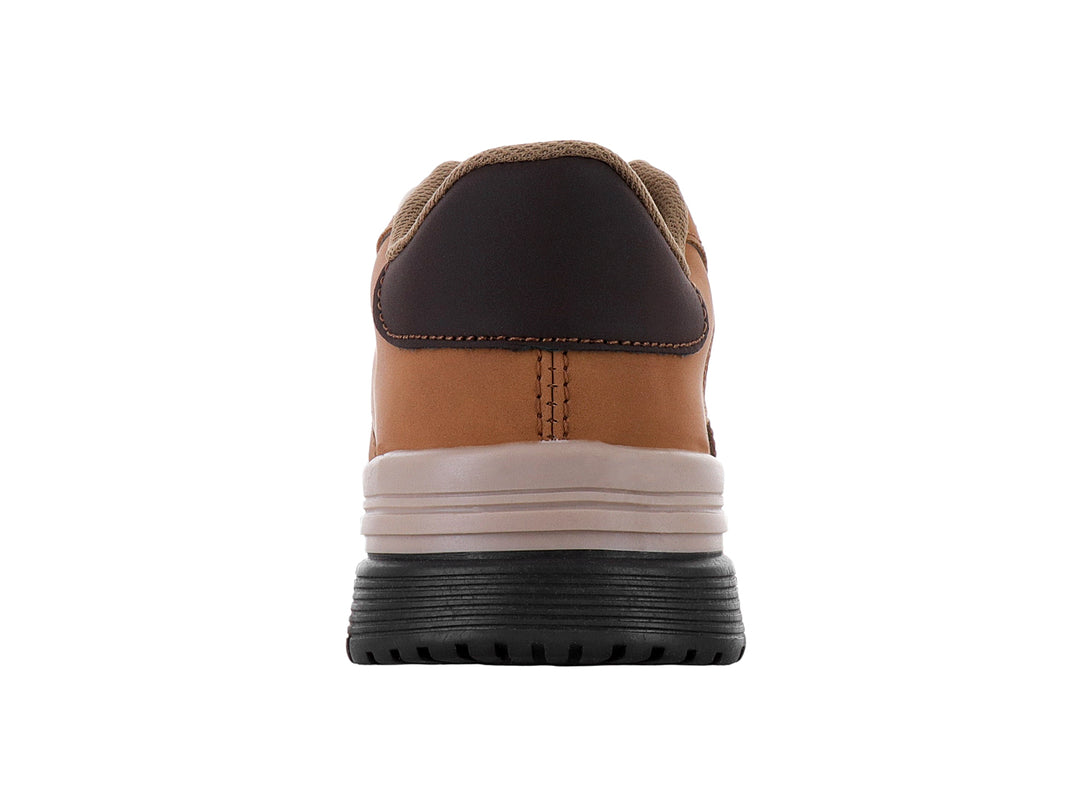 Tenis infantiles YUYIN color café cajeta con suela negra y detalles de malla.