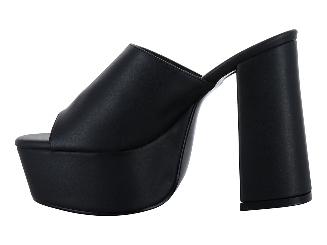 Sandalia de plataforma color negro con tacón grueso y banda ancha frontal para mujer.