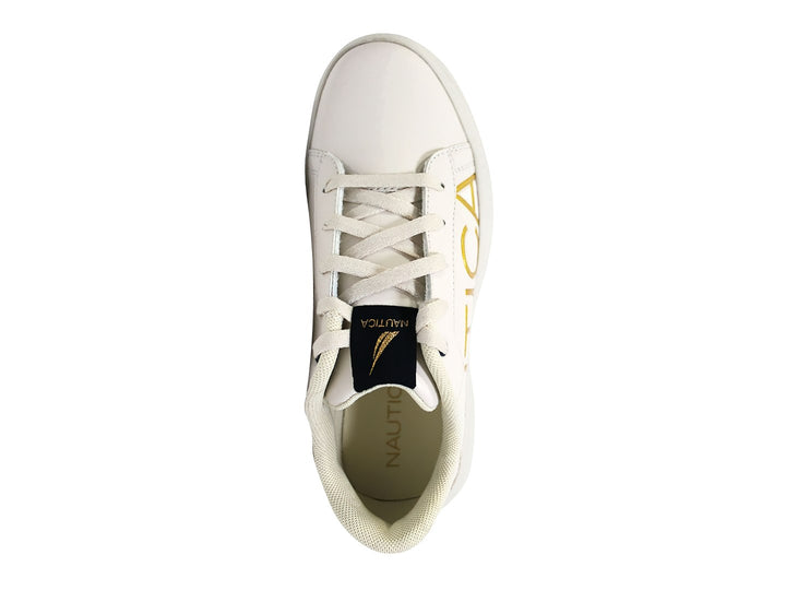 Tenis blancos de plataforma marca Nautica con letras doradas en el lateral y detalles en rojo y azul.