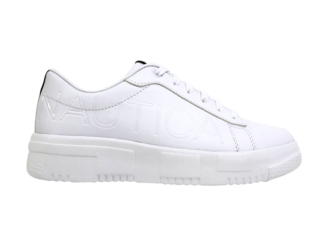 Tenis casuales marca Nautica en color blanco con suela ancha y detalles en relieve.