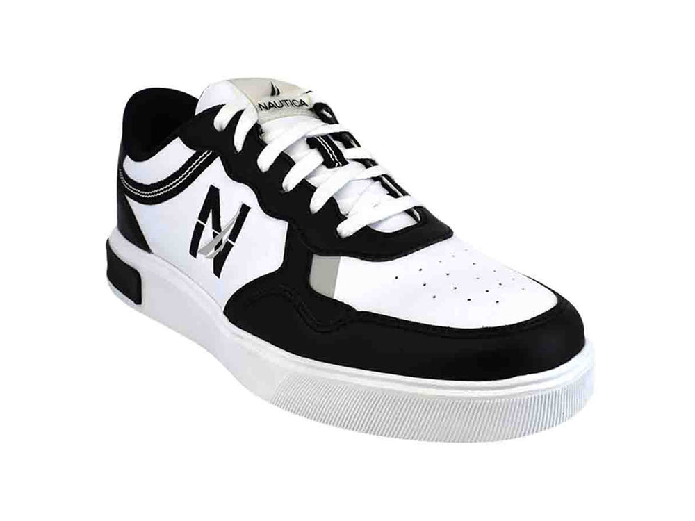 Tenis Nautica Eugene en colores blanco y negro con suela blanca y agujetas blancas.