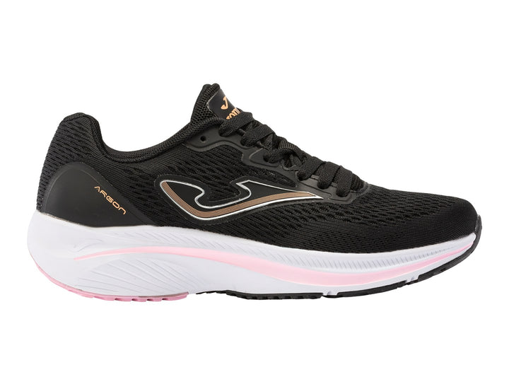 Tenis deportivos Joma color negro con suela blanca y detalles en rosa.