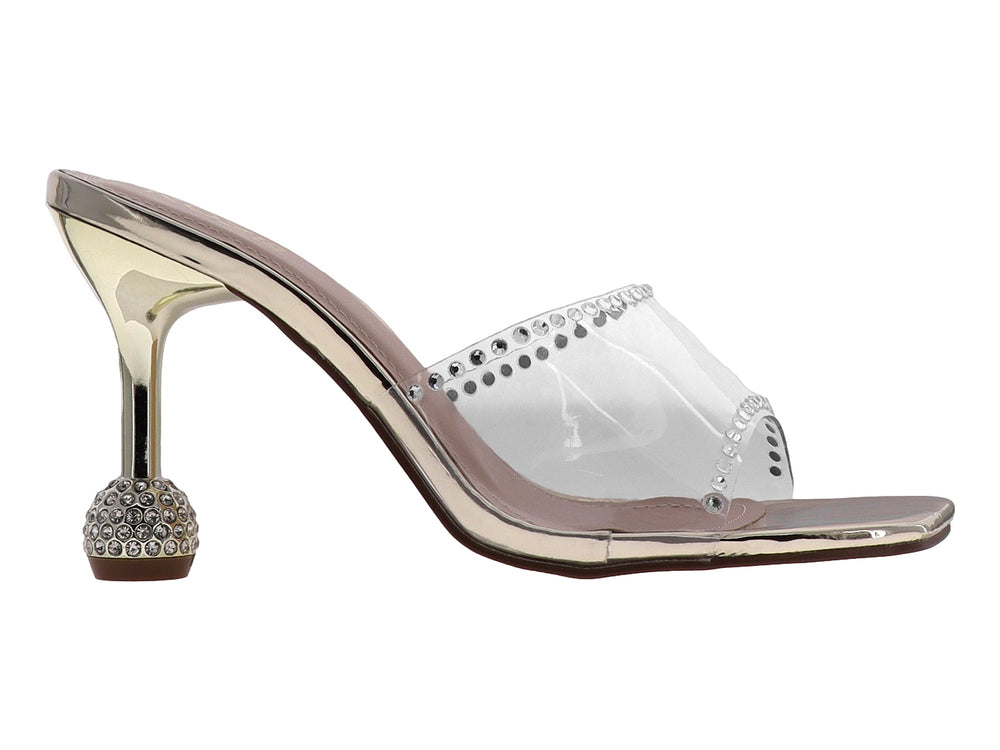 Sandalia de tacón alto dorado con tira transparente adornada con cristales y base de tacón esférica.