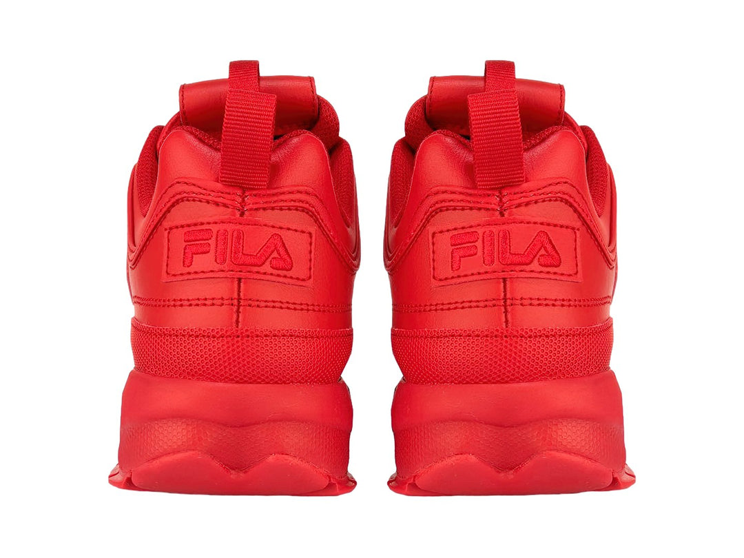 Tenis FILA Disruptor II Premium en color rojo intenso con suela gruesa y dentada.