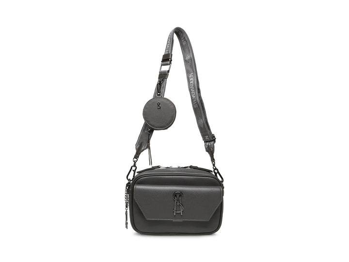 Bolso bandolera color gris oscuro de Steve Madden con correa ajustable y pequeño monedero circular.