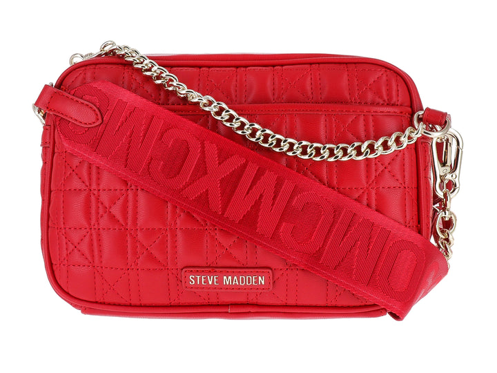 Bolso rojo acolchado de Steve Madden con detalle de candado frontal y correa ajustable.
